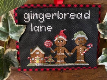 Gingerbread Lane-Frog Cottage Designs
